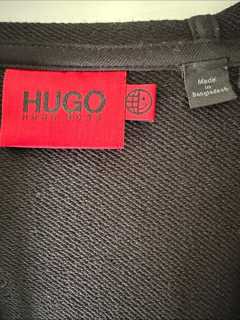 Hugo Boss Men's Black Zip-Up Hoodie with Red Logo Patch - Picture 3 of 4